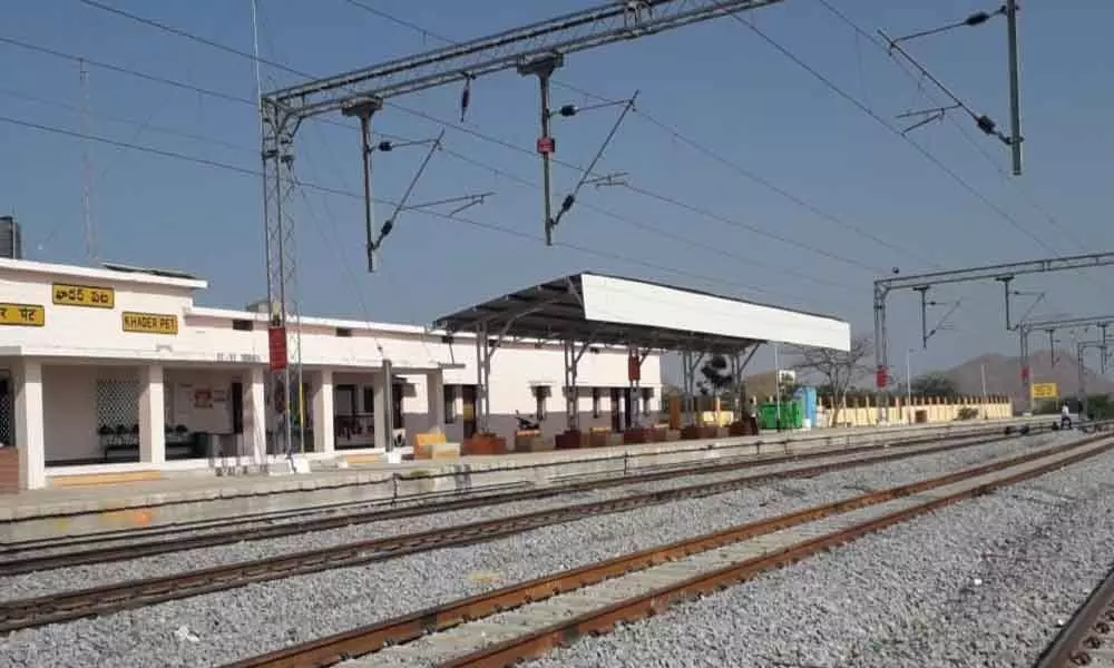 Guntakal-Kallur railway line doubling, electrification completed