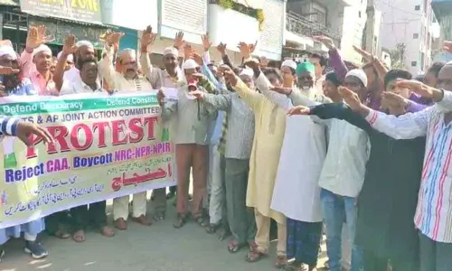 Nizamabad: Minorities pledge not to submit any documents for NRC, NPR