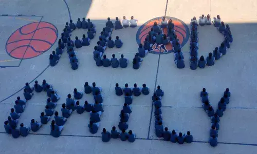 Hyderabad: Thousands of school children come together for reading