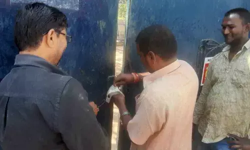 GHMC Officials seize house for property dues in the Moosapet