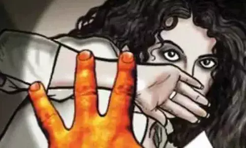 Woman abducted, gangraped by drunkards in khammam