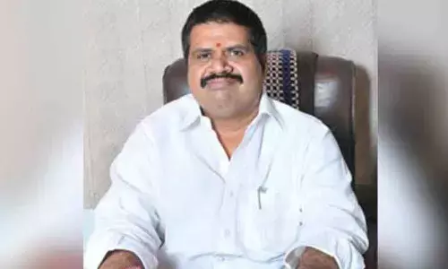 Minister Avanti Srinivas unfurls the flag upside down, outrages over the staff