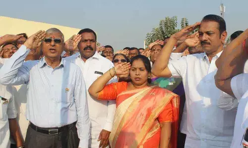 Hyderabad: Cheruku Sangeetha Prashanth Goud presents prizes to winners