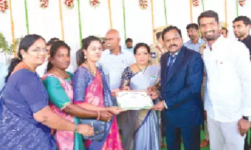 Peddalingareddypalli bags best GP award in Siddipet