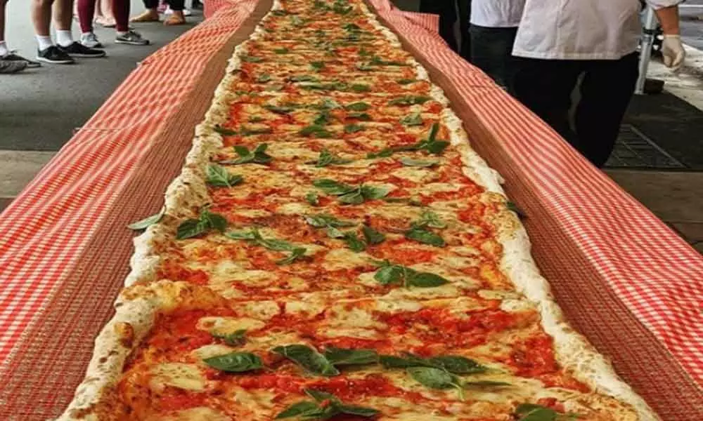338-Foot Long Pizza Cooked by Italian Restaurant to Raise Money for Australian Firefighters