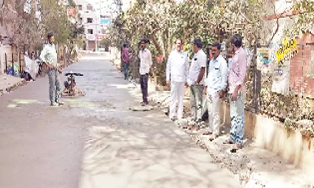 Hydernagar: Corporator Janakirama Raju assures CC roads in phases