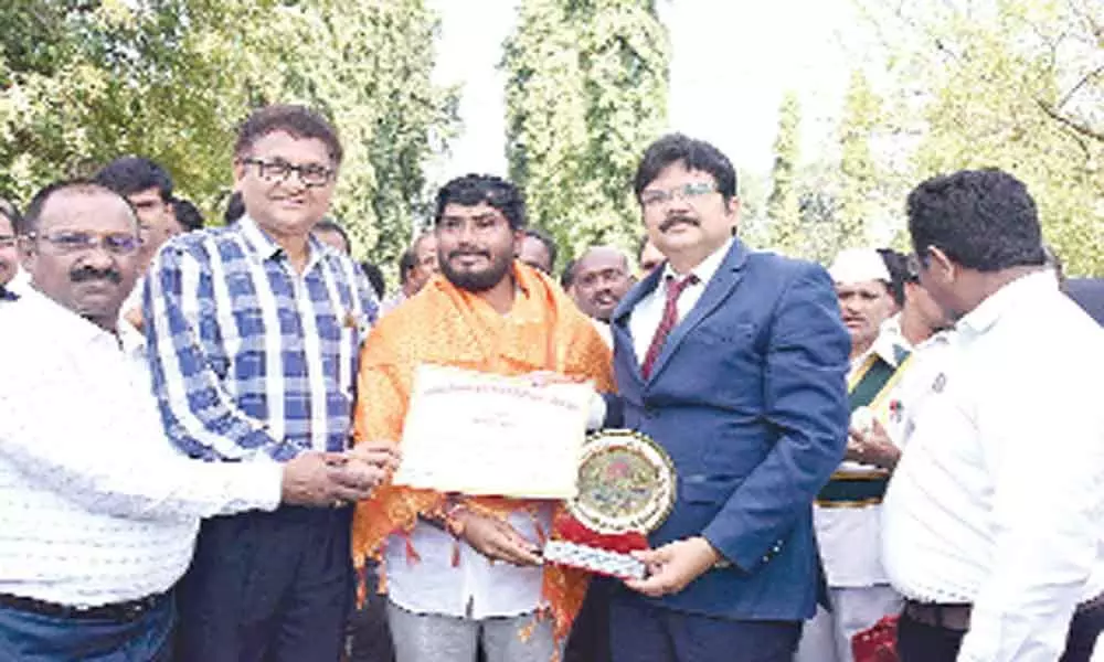 Zaheerabad: District Collector M Hanumantha Rao presents awards to sarpanches