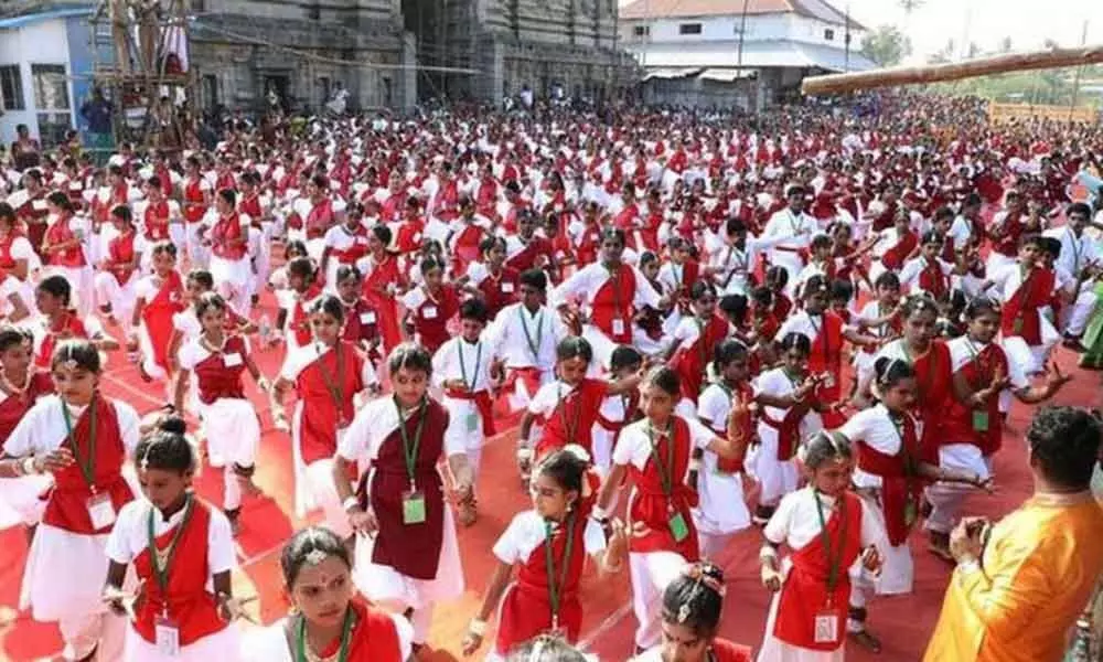 Madurai: 7,000 school students create a world record