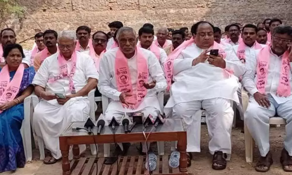 Mancherial: MLA N Diwakar Rao thanks voters for TRS victory in three municipalities