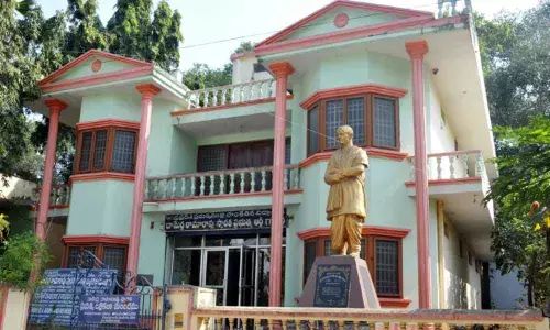 Rajamahendravaram: Artist Damerla, a genius par excellence