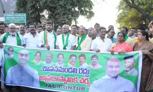 Guntur: JAC takes out rally against Council abolition