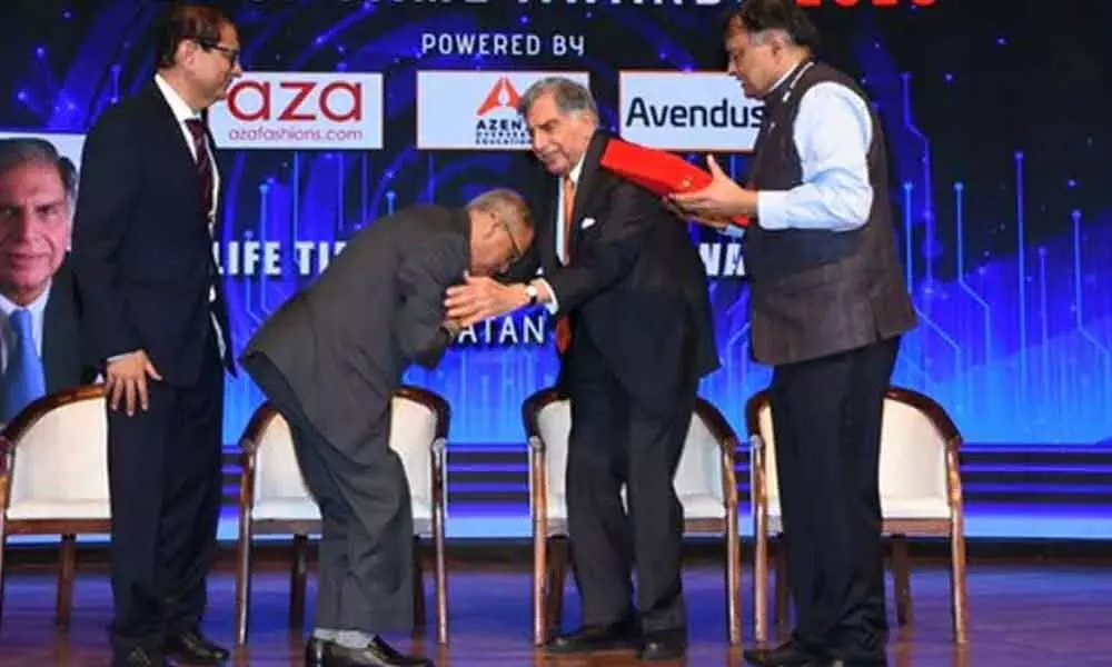 A Historic Moment: Narayna Murthy touches great friend Ratan Tatas  feet at TIEcon Event, Internet praises