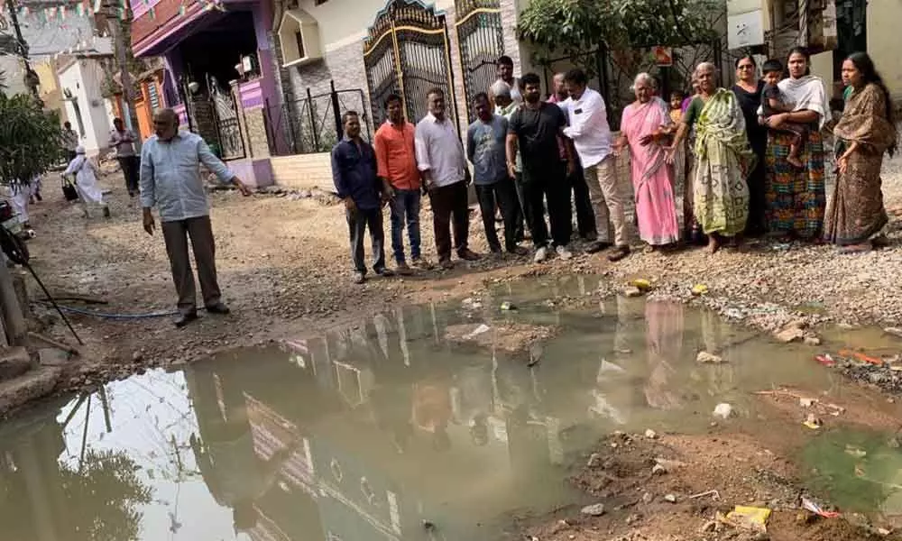 Ramnagar: Locals fume over drainage overflow