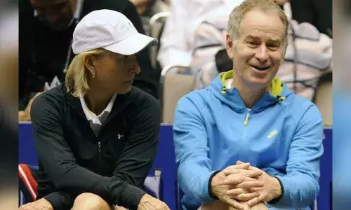 Margaret Court protest: McEnroe, Navratilova sorry for rules breach