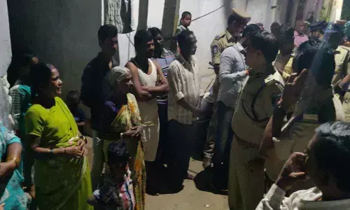 Cordon and search drive conducted in slum area