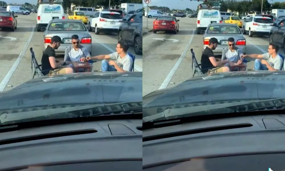People Playing UNO in Middle of Road in a Viral Video of TikTok