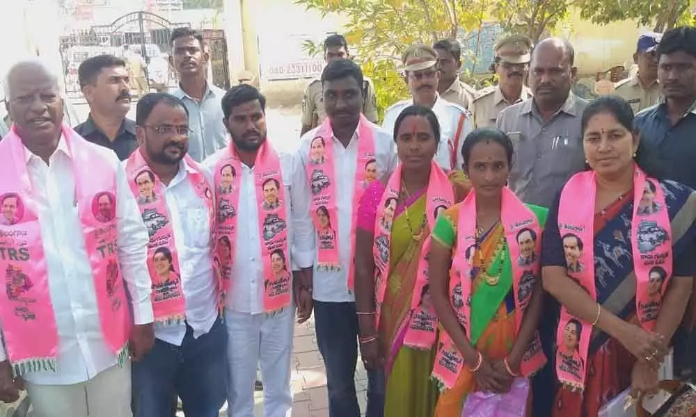 Smart moves, rebels help TRS save the day