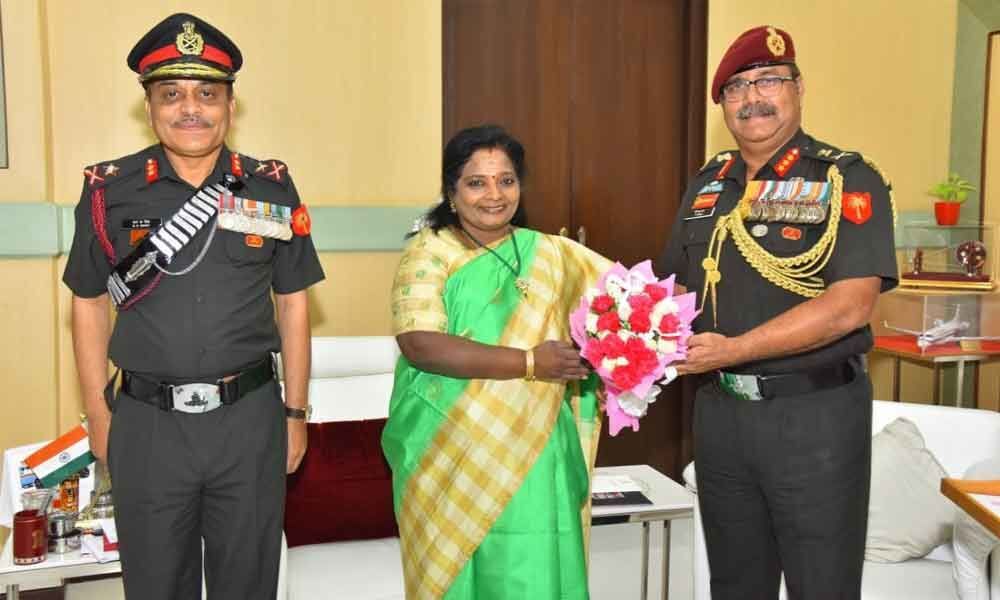 Secunderabad: GOC, Dakshin Bharat, calls on Governor Tamilisai ...