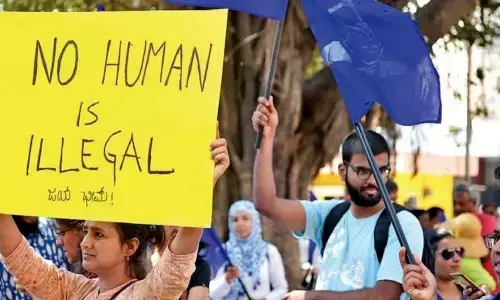 Women start indefinite dharna against Citizenship Act at Aligarh Eidgah