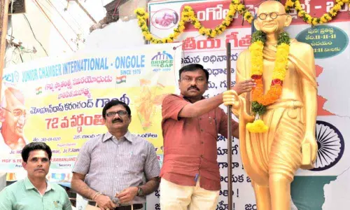 Ongole: Rich tributes paid to Mahatma Gandhi