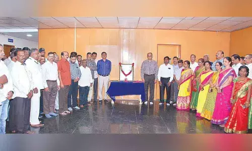 Hyderabad: PJTSAU pays respects to freedom fighters