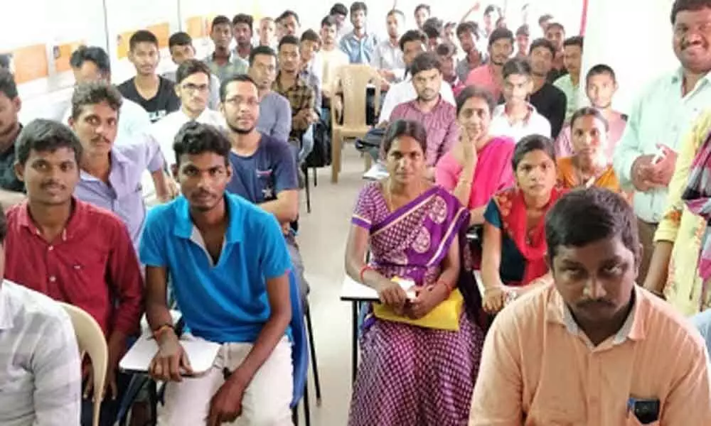 Free training to jobless youth in Nalgonda