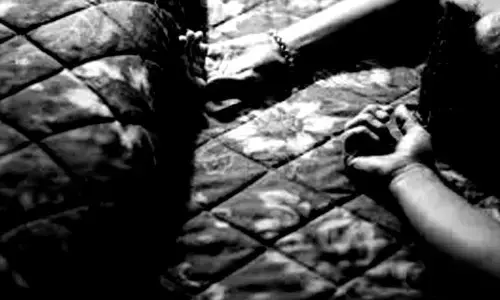 Couple commits suicide over financial problems in Hyderabad