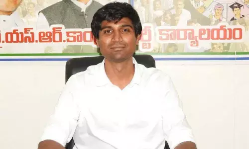 YSRCP MP expresses solidarity to Amaravati farmers protest on Capital