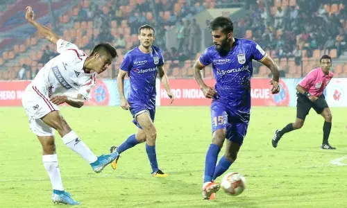 Carlos puts Mumbai back into top four reckoning