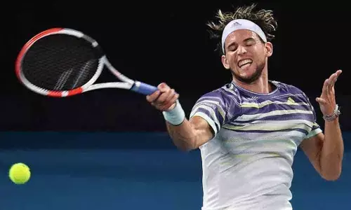 Thiem outlasts Zverev, sets up final with Djokovic