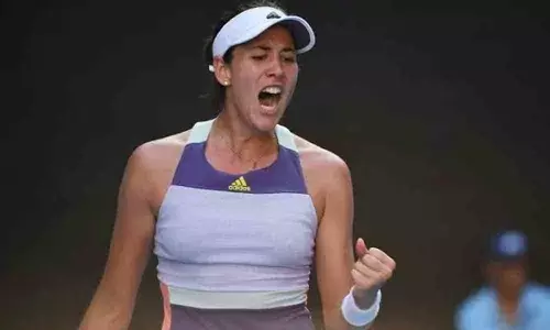 Australian Open: Muguruza climbs back from brink to make Melbourne final