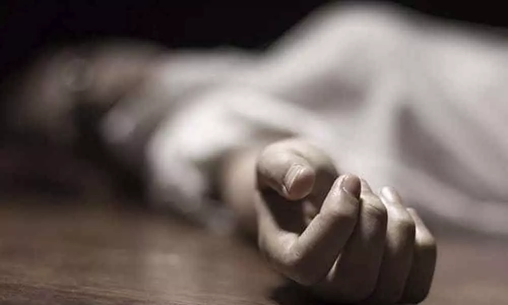 Man strangles wife in Khammam