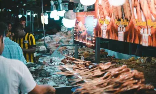 Visakhapatnam: Night food bazaar gets underway