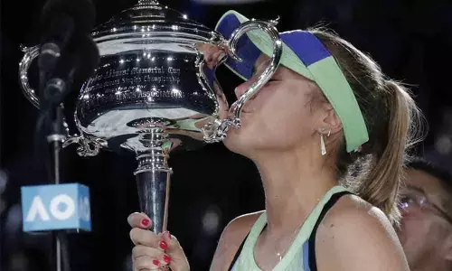 Surprise package Kenin stuns Muguruza to lift crown