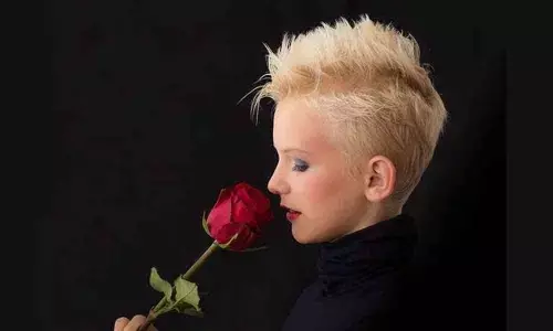 Rose scent improves learning and sleeping: Study