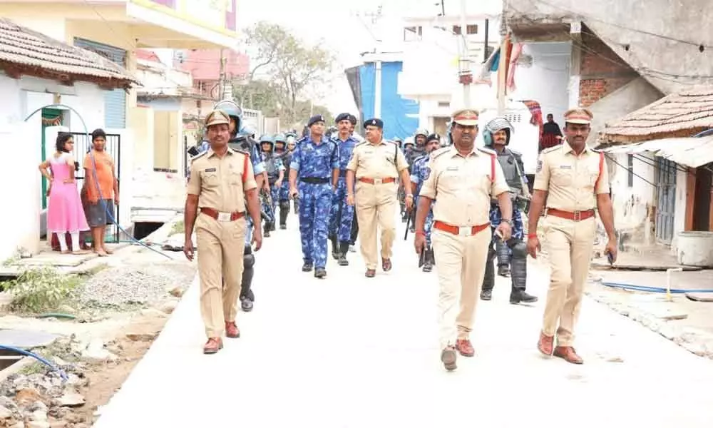 Cops march to instill confidence in Medak