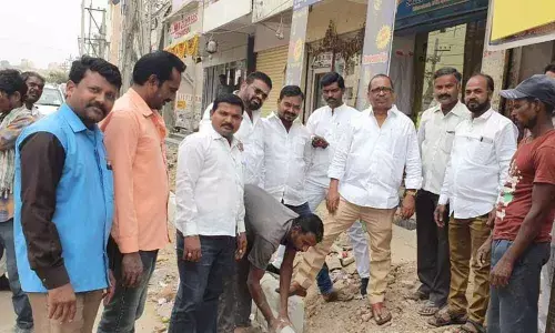 Contractors told to ensure quality in footpath works at Allwyn colony