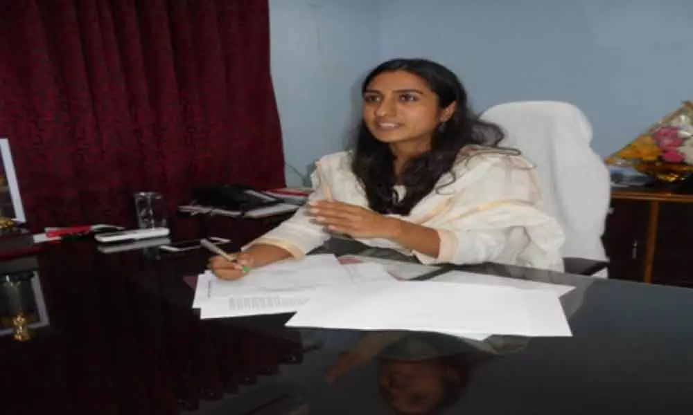 Gadwal: Sruthi Ojha takes charge as Gadwal Collector
