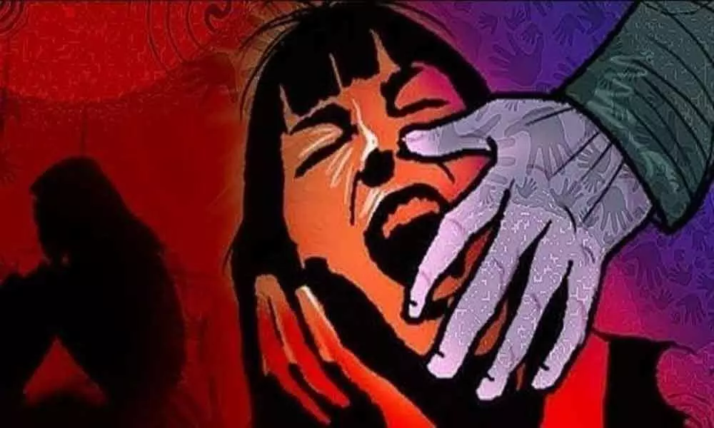 An auto driver allegedly attempted rape on a five-year-old girl in Adoni