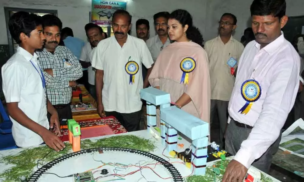 Rajamahendravaram: Take interest in science fairs, MLA Bhavani tells students