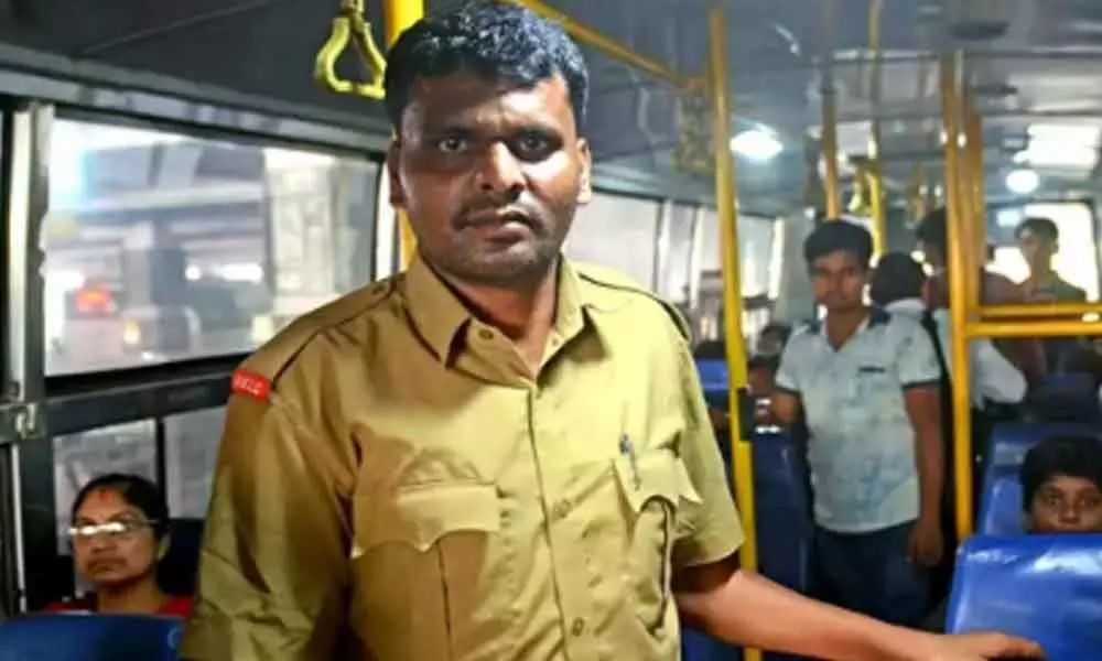 FACT CHECK: No The BMTC bus conductor did not clear UPSC mains, he misled media