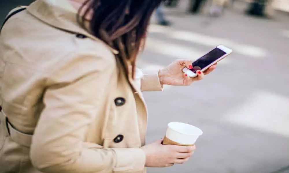 Texting while walking more dangerous than talking on the phone