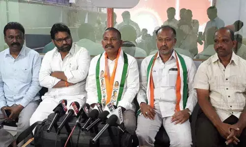 Karimnagar: Congress will keep fighting on public issues