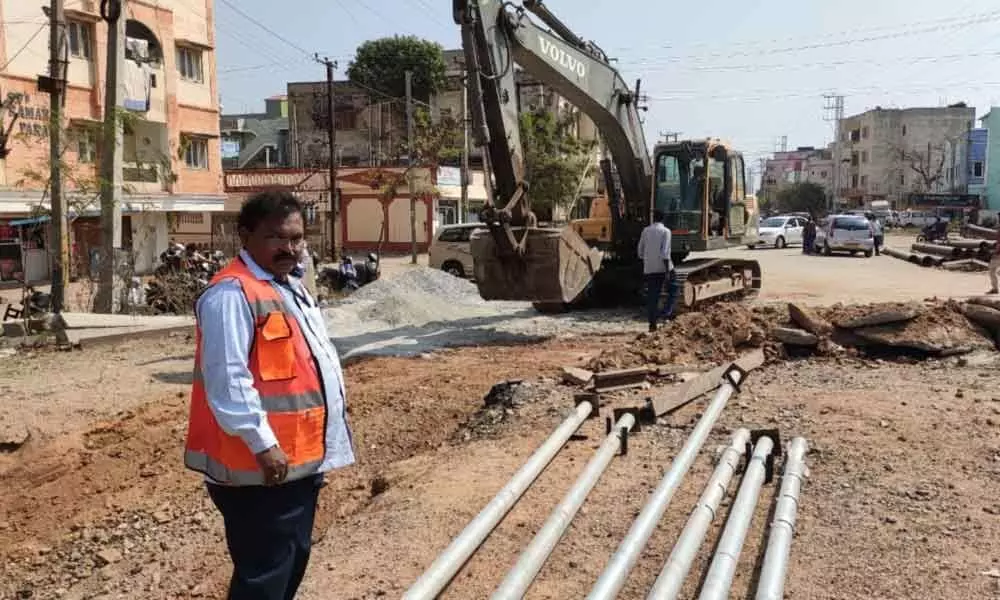 Malkajgiri: Anandbagh Road under bridge works resume