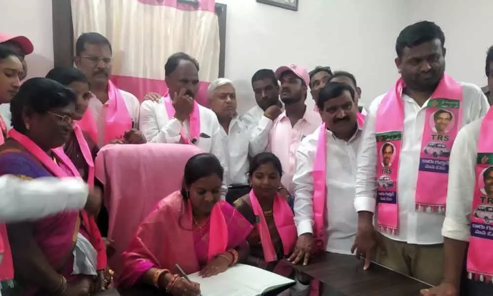 Hyderabad: Civic body chief takes charge in Tandur