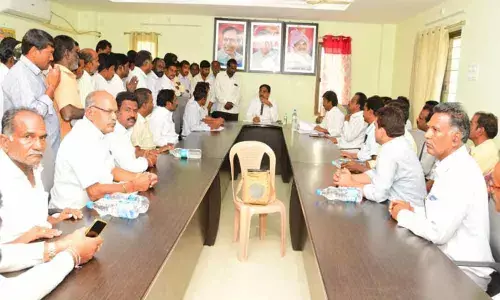 Palakurthi: TRS focuses on Primary agriculture cooperative societies polls