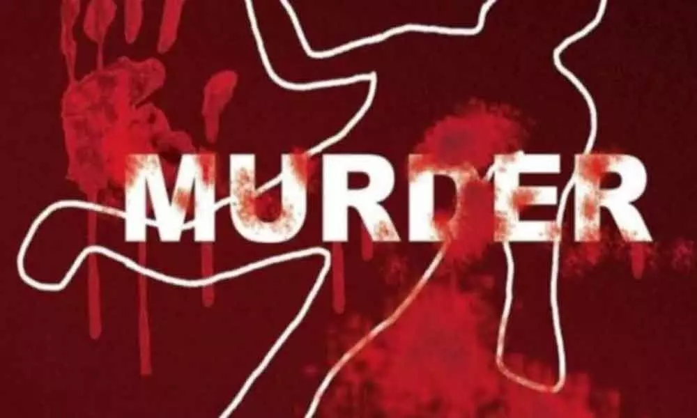Man brutally murdered by friends over stolen mobile in Karnataka