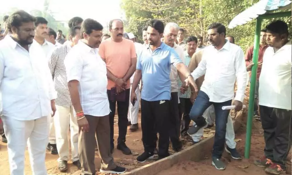 Vijayawada: Minister Velampalli Srinivas inspects park in HB Colony