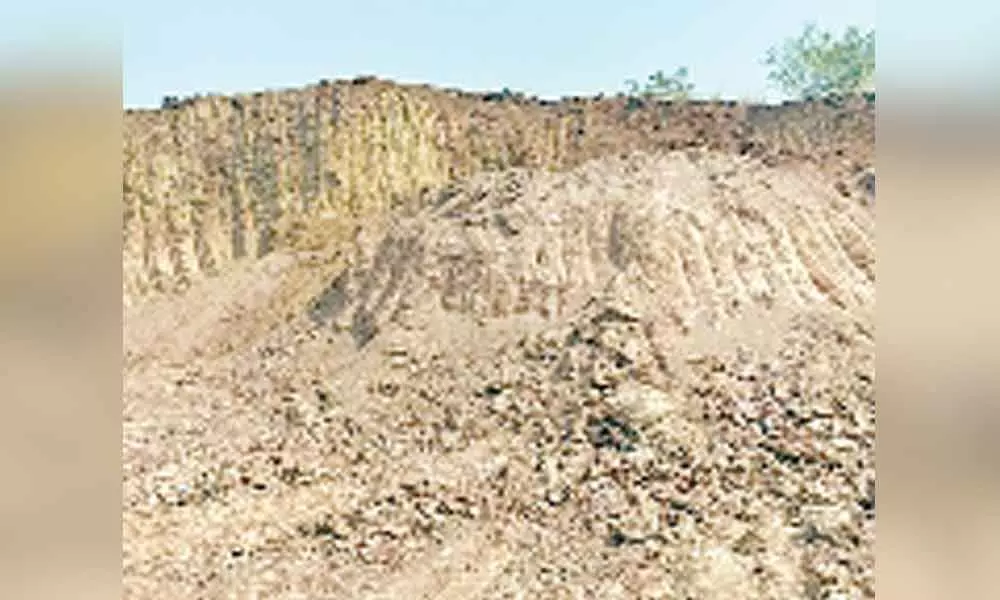 Medak: Illegal excavation of red soil in Kohir mandal
