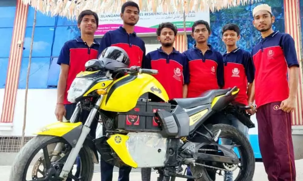 Hyderabad: Kaghaznagar school students develop fuel-free bike